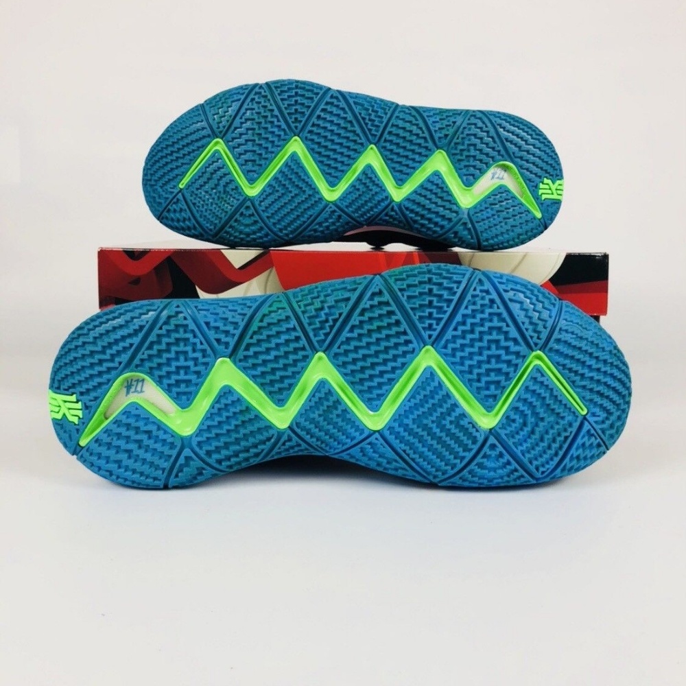 Nike Kyrie 4 IV Think Twice - Picture 6 of 6